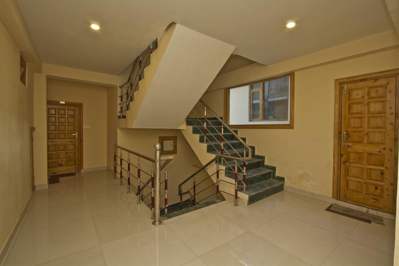 Oyo 8724 Vashisht Hotel Vashist Buitenkant foto